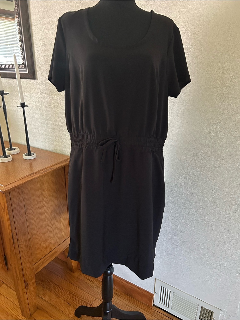 32 degrees Elastic Tie Waist Dress Size Large Black
